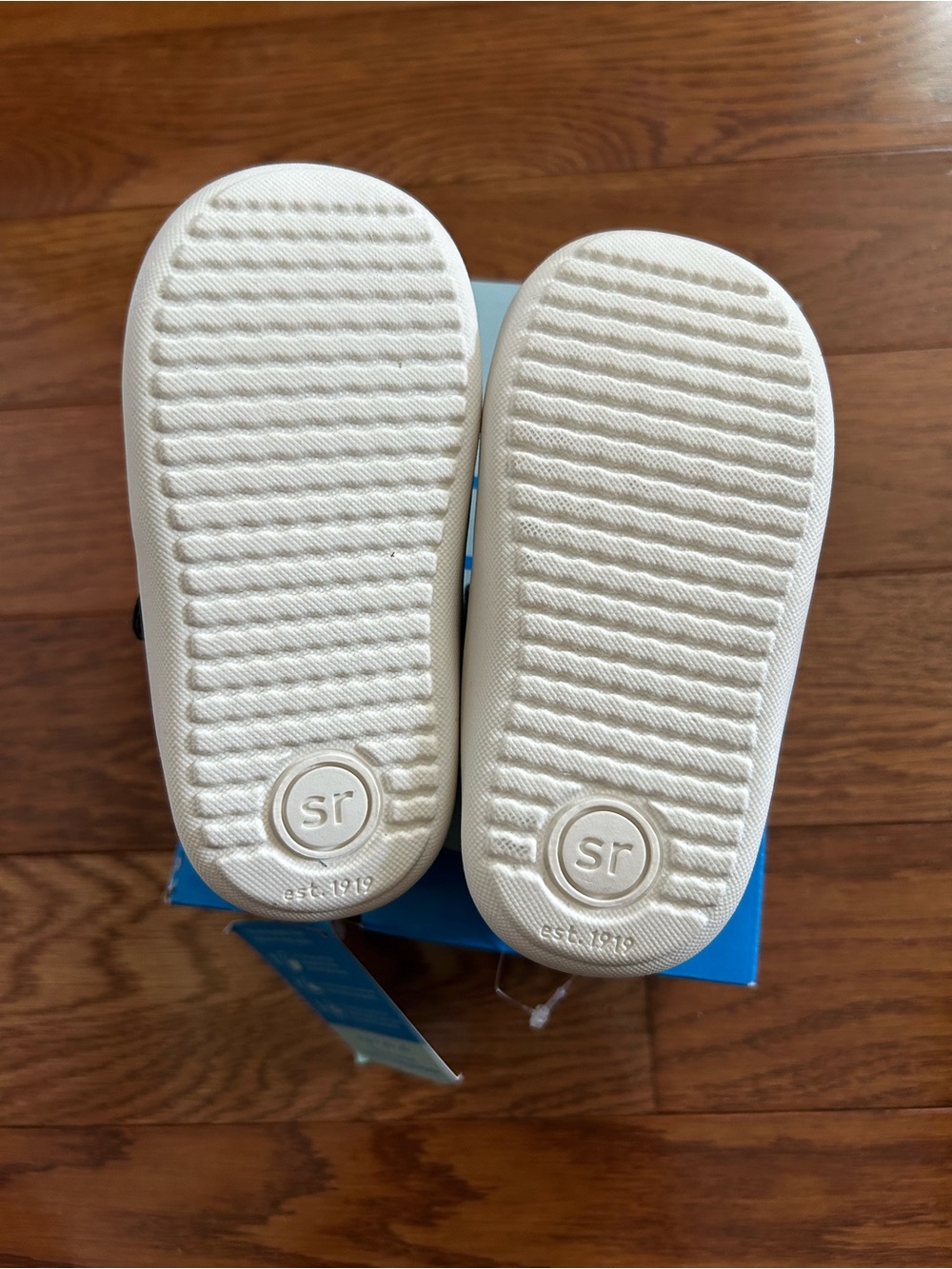 Stride Rite 360 Nick Gray Sneakers with Hook-and-Loop Strap Toddler Boy 6 NWT - Picture 4 of 6